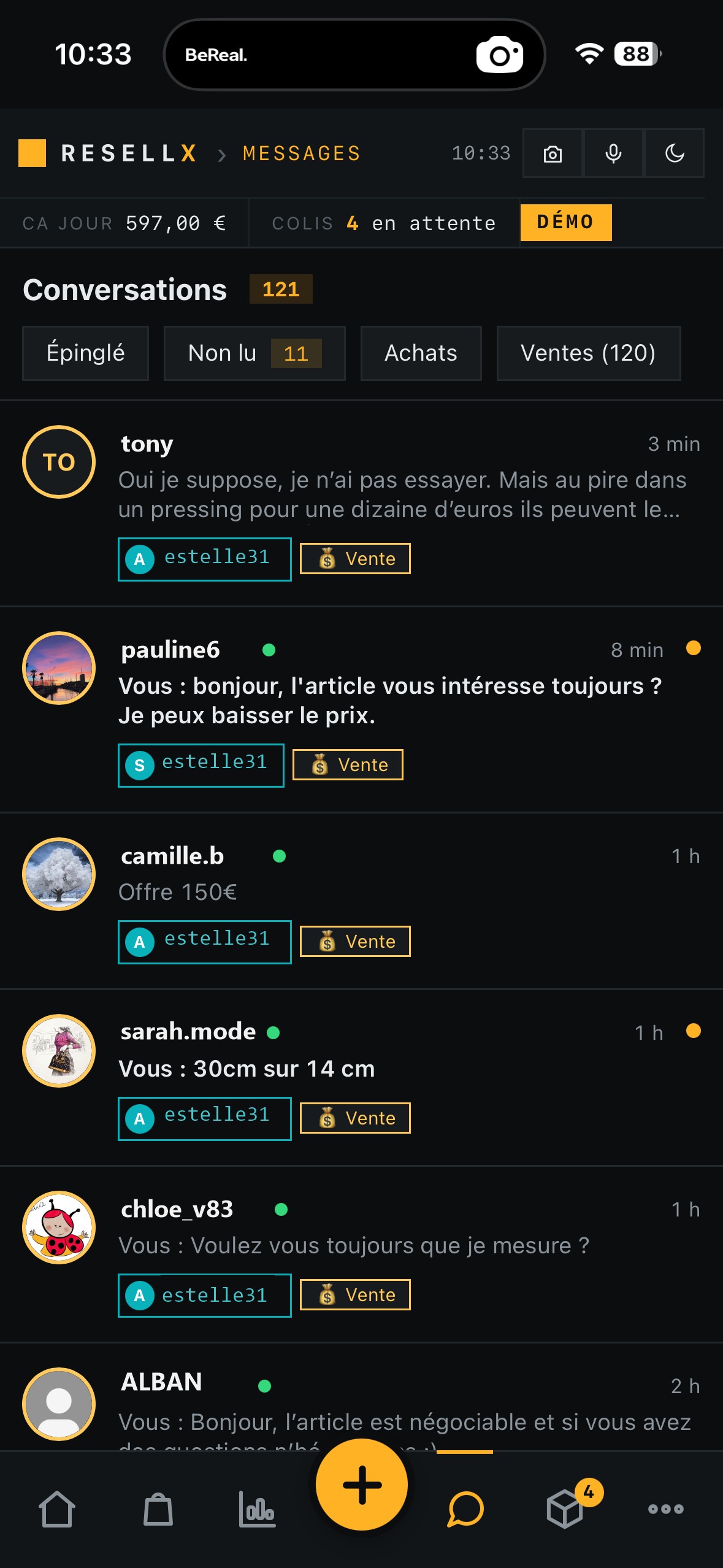 Écran Messages : toutes les conversations, tous les comptes